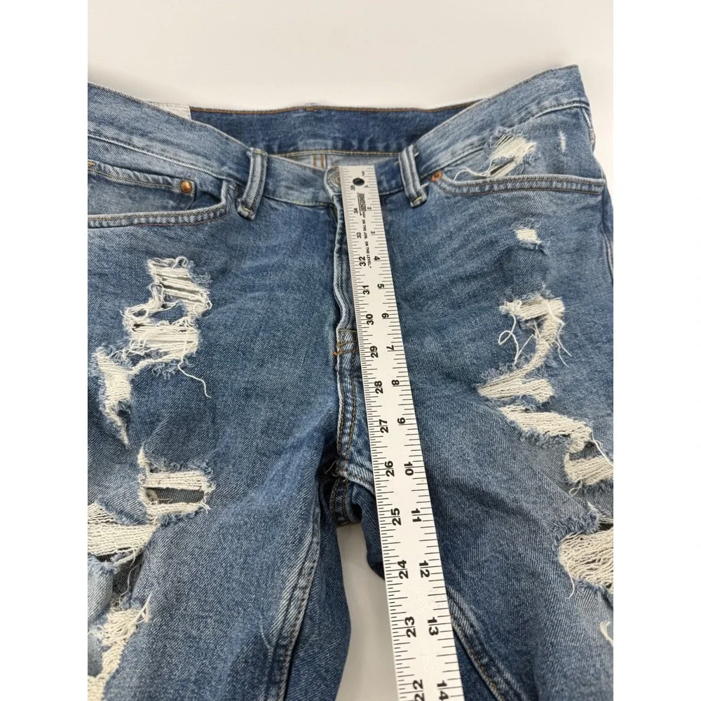 H&M Mens Regular Fit Distressed Denim Shorts Blue Ripped Raw Hem Size 32
